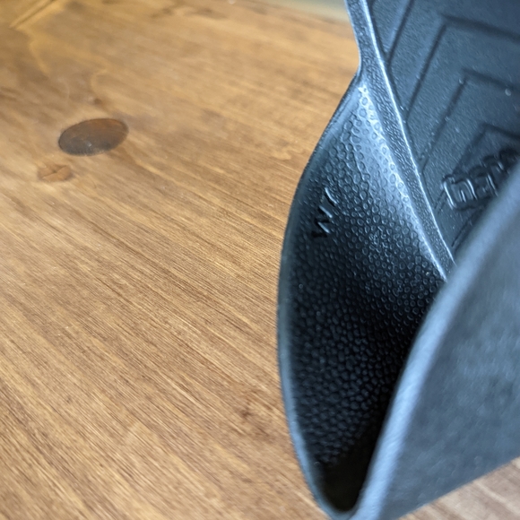 Native Audrey Size 7 Black Pointed Toe Flats - Picture 9 of 9